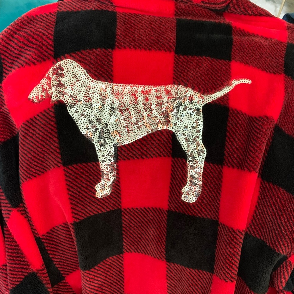 Victoria's Secret PINK Buffalo Check Robe Red Black Women Fluffy Cozy MEDIUM/Lg